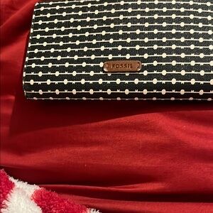 Fossil wallet